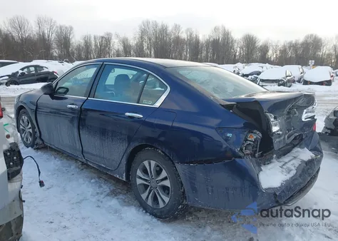 2015 Honda Accord Lx z USA, uszkodzony, nr VIN 1HGCR2F32FA210345